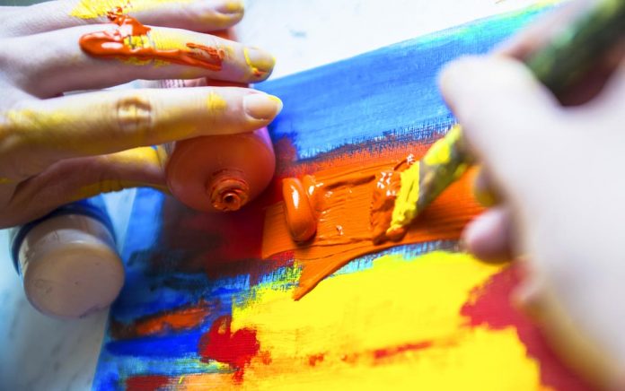 Color Your Way to Happiness Color Your Way to Happiness